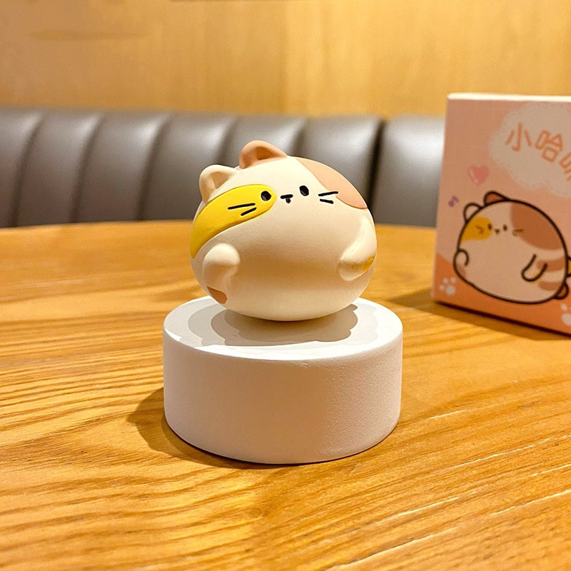 Original Little Kitten Creative Resin Figurine