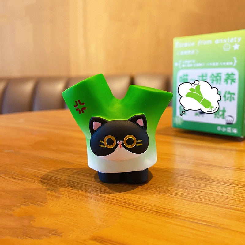 Original Design Resin Little Cat-shaped Vegetable Desktop Decorative Ornaments