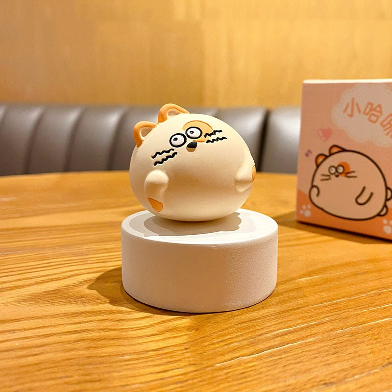 Original Little Kitten Creative Resin Figurine